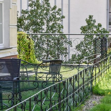 Korona Piastow - Apartamenty Na Wyspie - Parking - Taras Swinoujscie Bagian luar foto